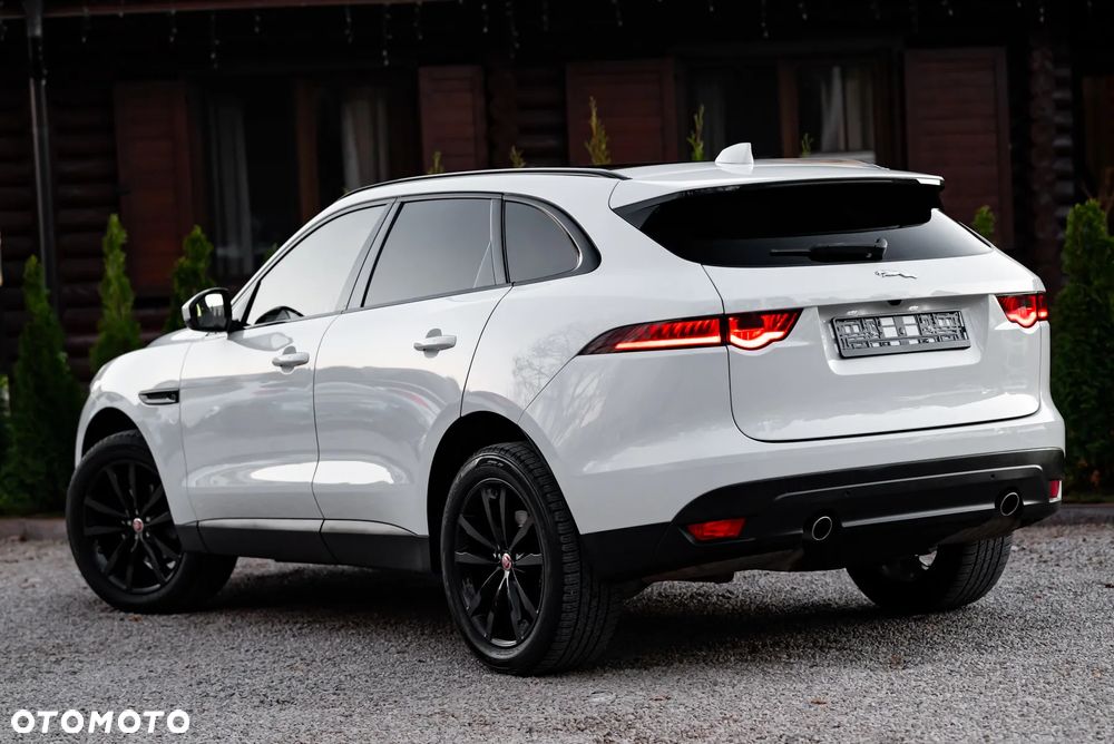 Jaguar F-Pace 25d AWD Prestige - 9