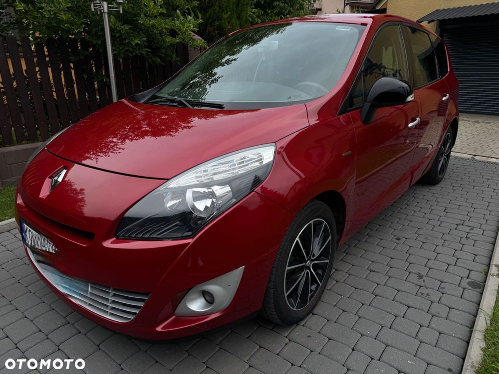 Renault Grand Scenic - 1