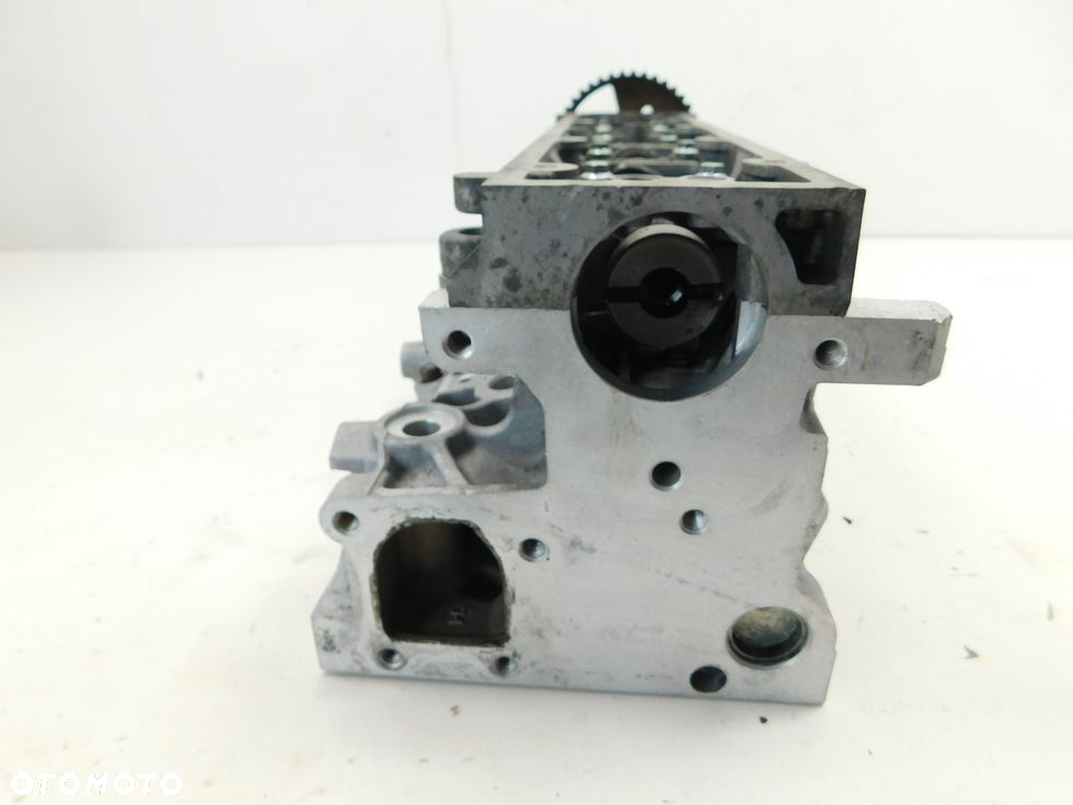 Głowica 2.0 HDI 8V Peugeot 307 Partner Xsara Picasso Citroen Berlingo C5 - 11