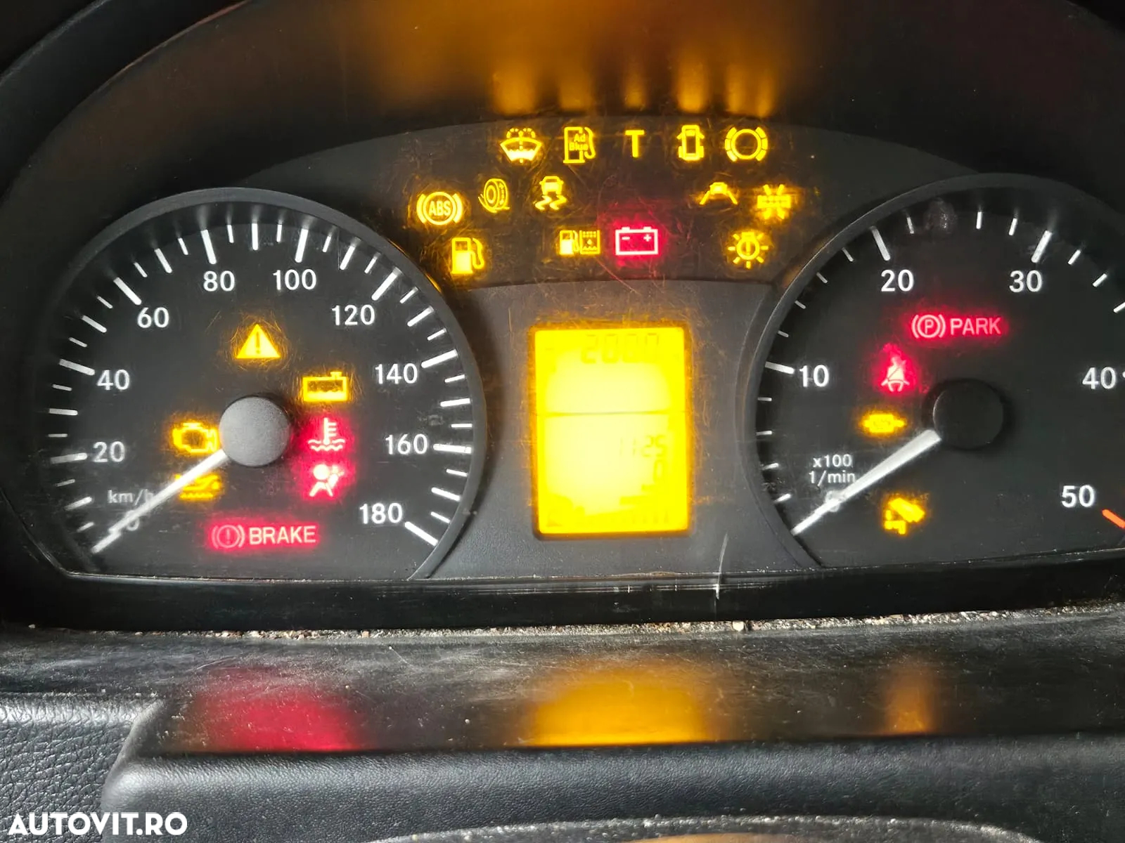 Mercedes-Benz Sprinter - 9