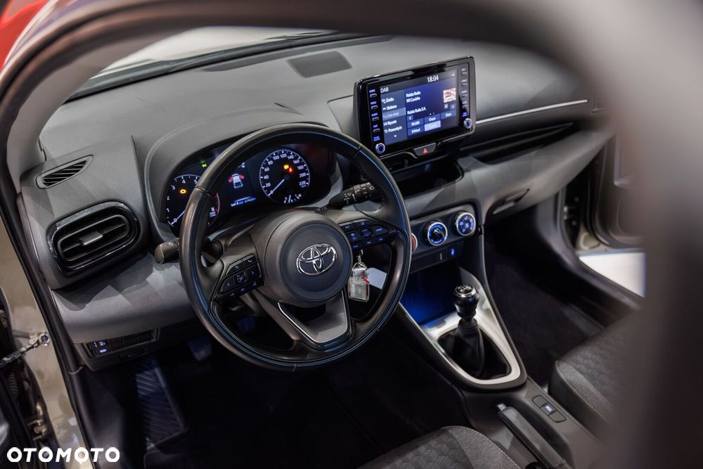 Toyota Yaris - 33