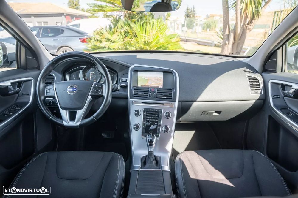 Volvo XC 60 2.0 D3 Summum Geartronic - 6