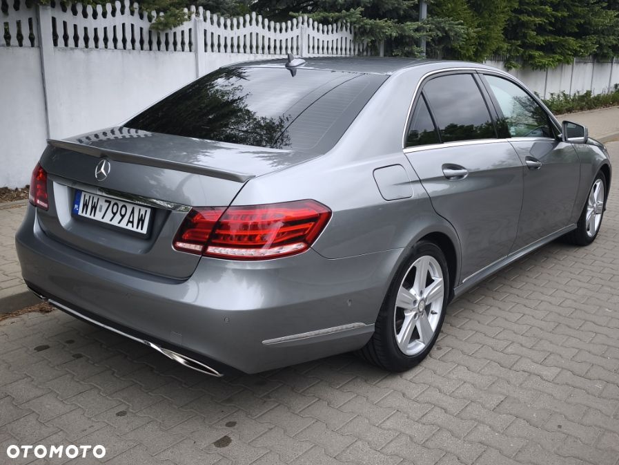 Mercedes-Benz Klasa E 250 BlueTEC 4Matic 7G-TRONIC Avantgarde - 6