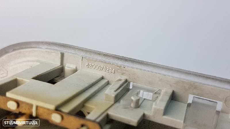 LUZ INTERIOR RENAULT SCENIC II GRAND EMOTION - 2