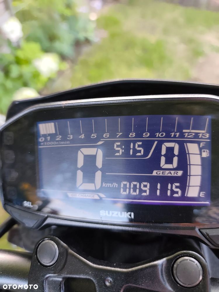 Suzuki GSX - 2