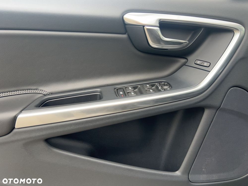 Volvo V60 - 16
