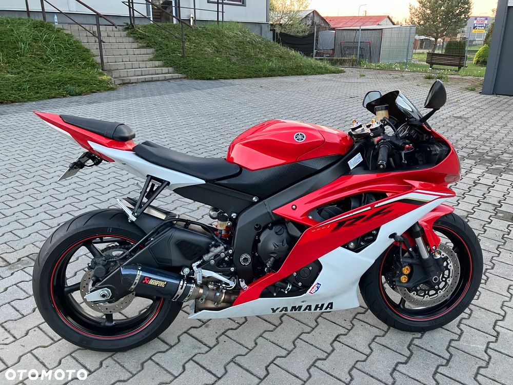 Yamaha R6 - 2