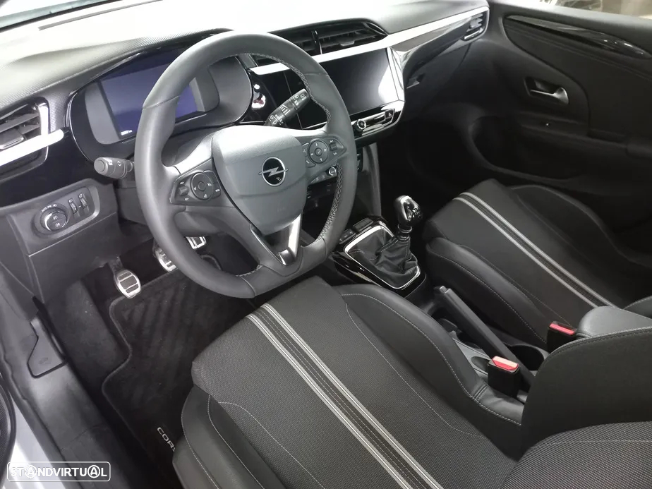 Opel Corsa 1.2 T GS - 15