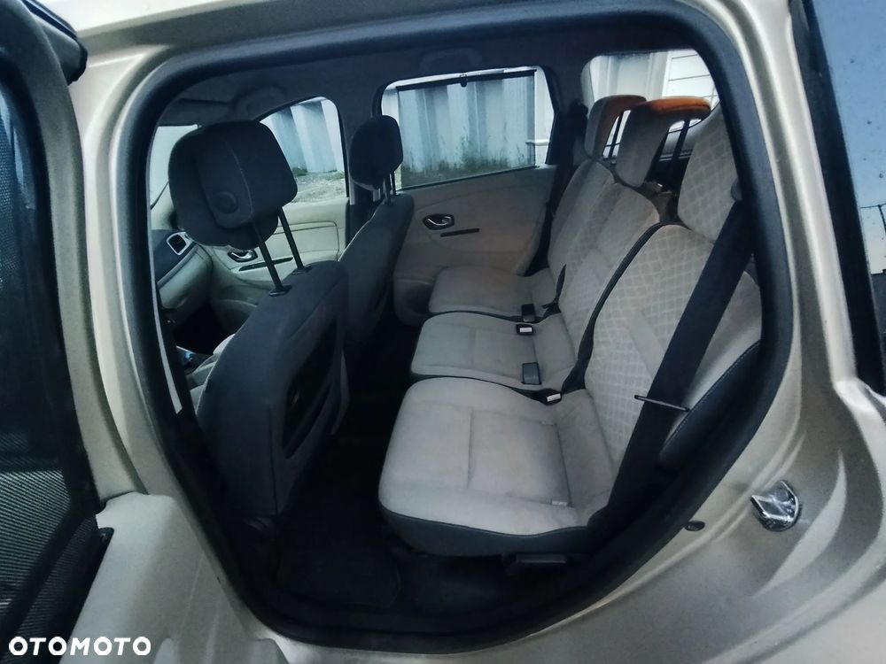 Renault Scenic 1.9 dCi Confort Expression - 11