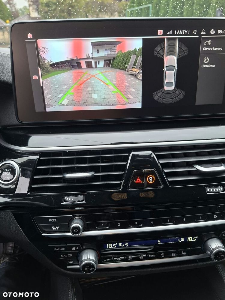 BMW Seria 5 530d xDrive mHEV Luxury Line - 15