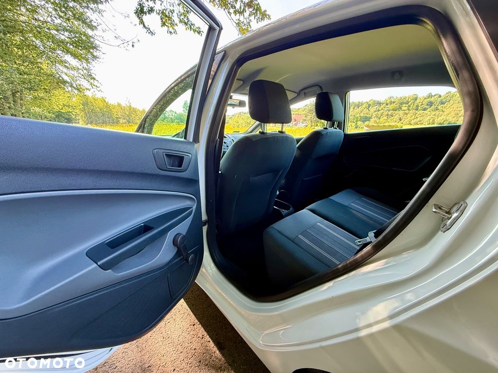 Ford Fiesta 1.25 Ambiente - 18