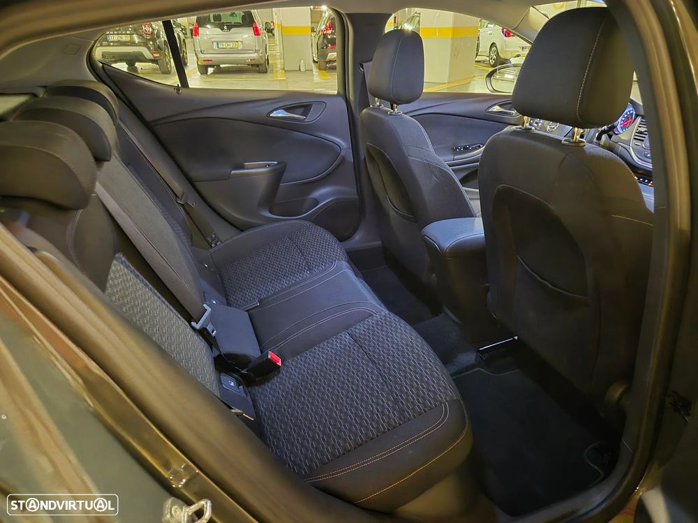 Opel Astra 1.0 Dynamic Sport S/S - 36
