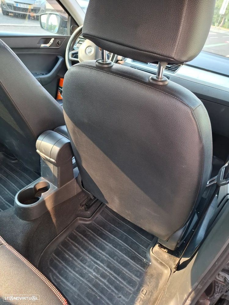 Skoda Rapid 1.6 TDI Style - 8