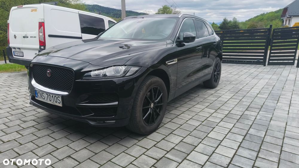 Jaguar F-Pace 2.0 i4D AWD R-Sport - 2