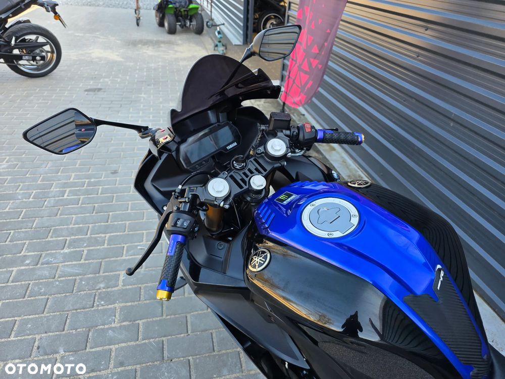 Yamaha YZF - 15