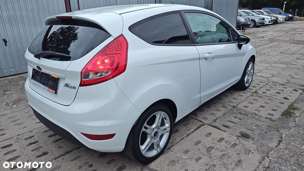 Ford Fiesta 1.4 TDCi Champions Edition - 6