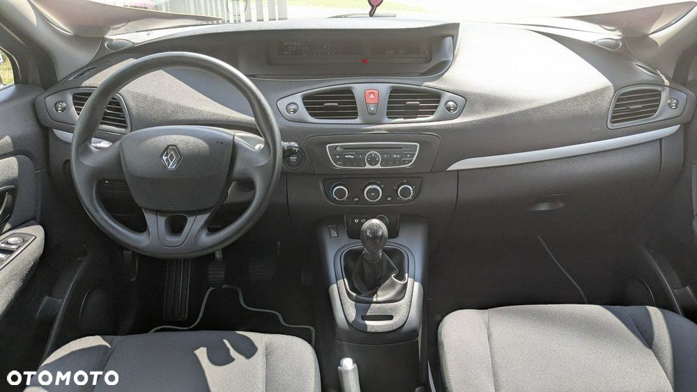 Renault Scenic - 24