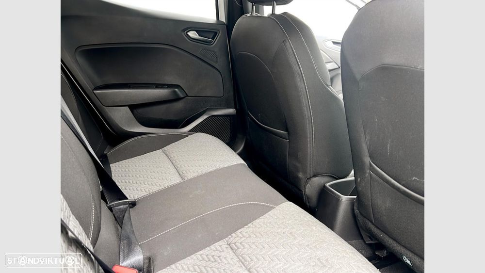 Renault Clio 1.0 TCe Techno Bi-Fuel - 18