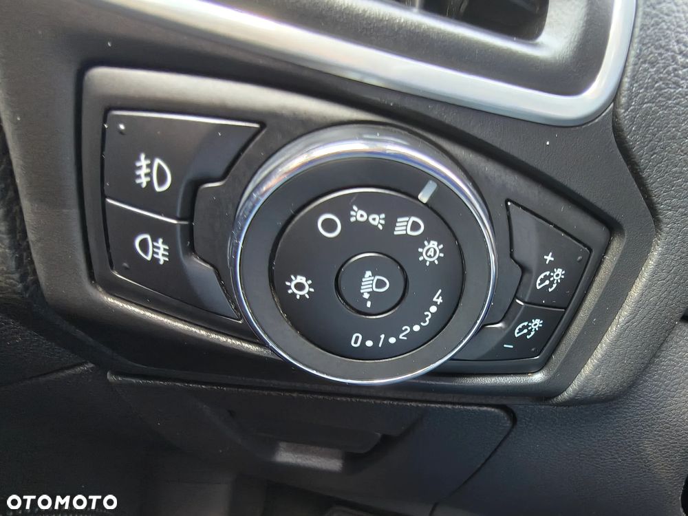 Ford Focus - 30