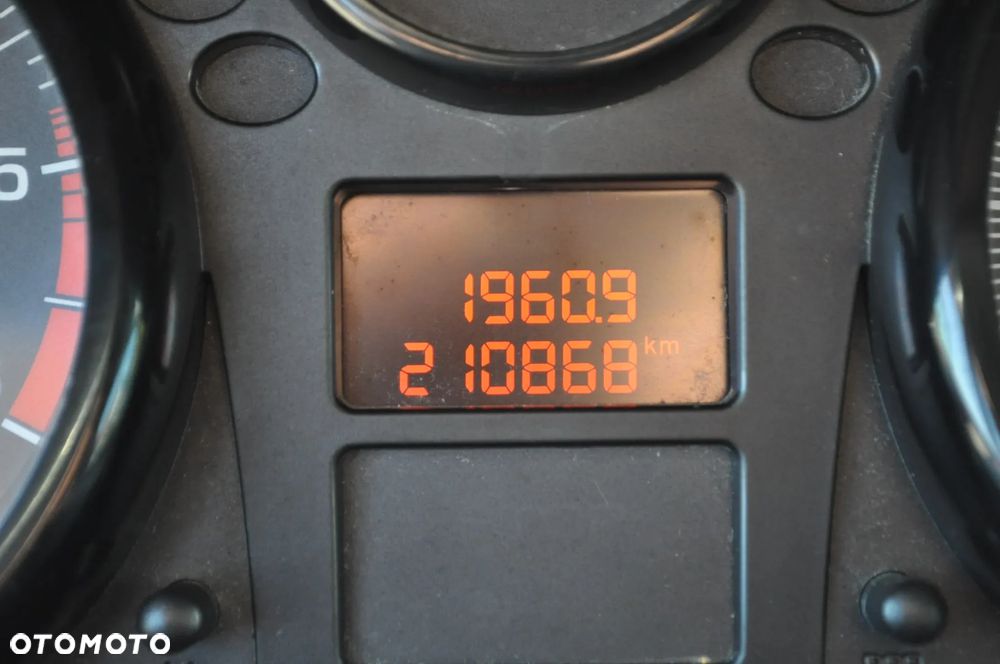 Peugeot 207 1.4 HDi Business Line - 11