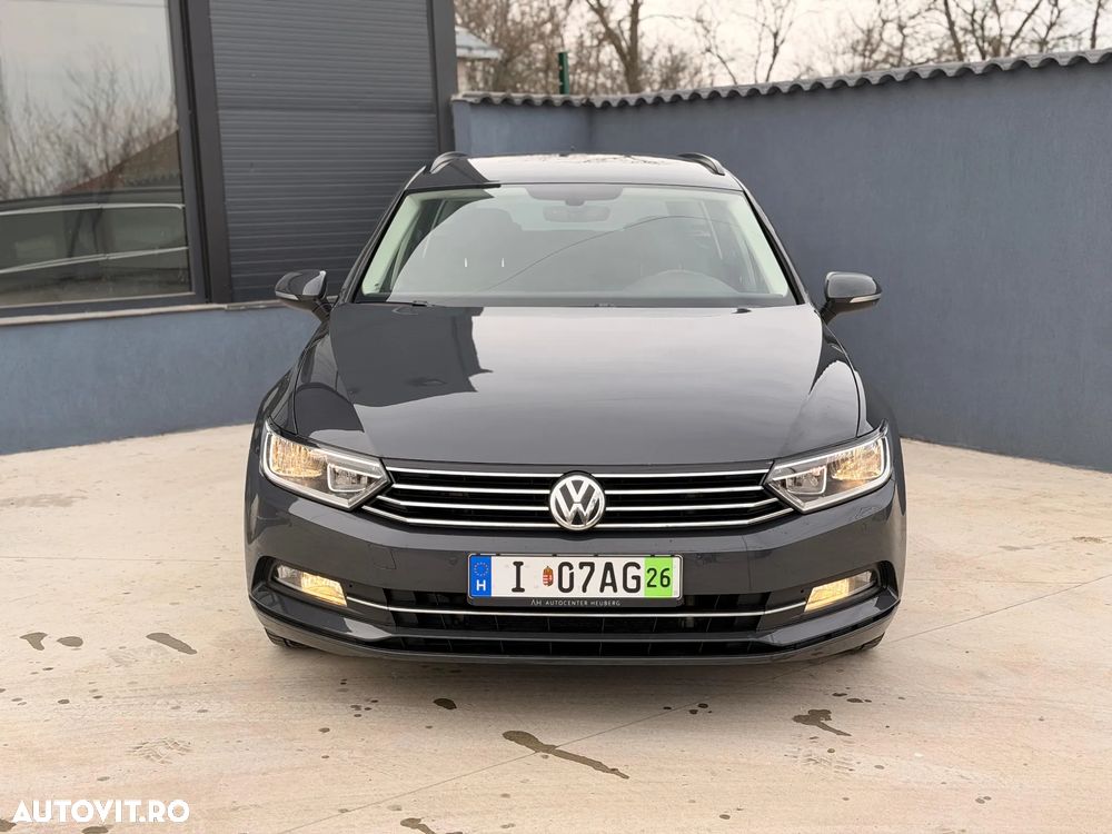 Volkswagen Passat 2.0 TDI DSG Comfortline - 9