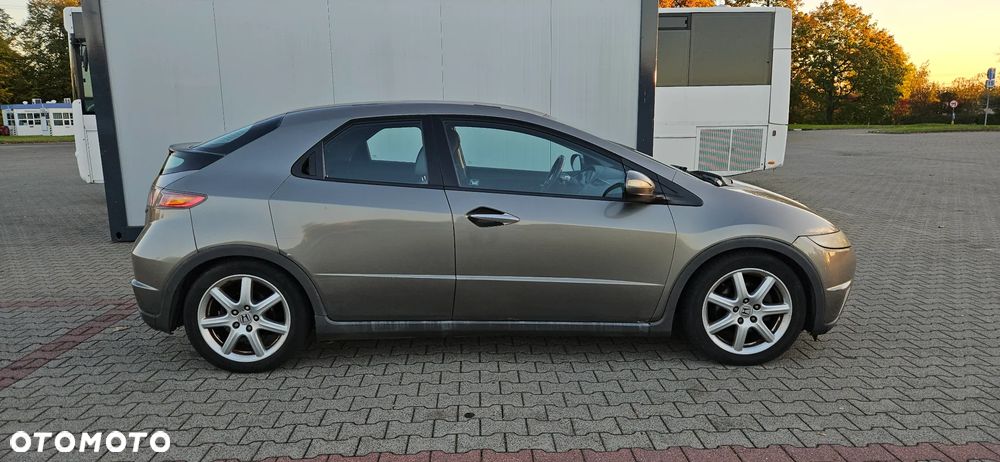 Honda Civic 2007 photo 4