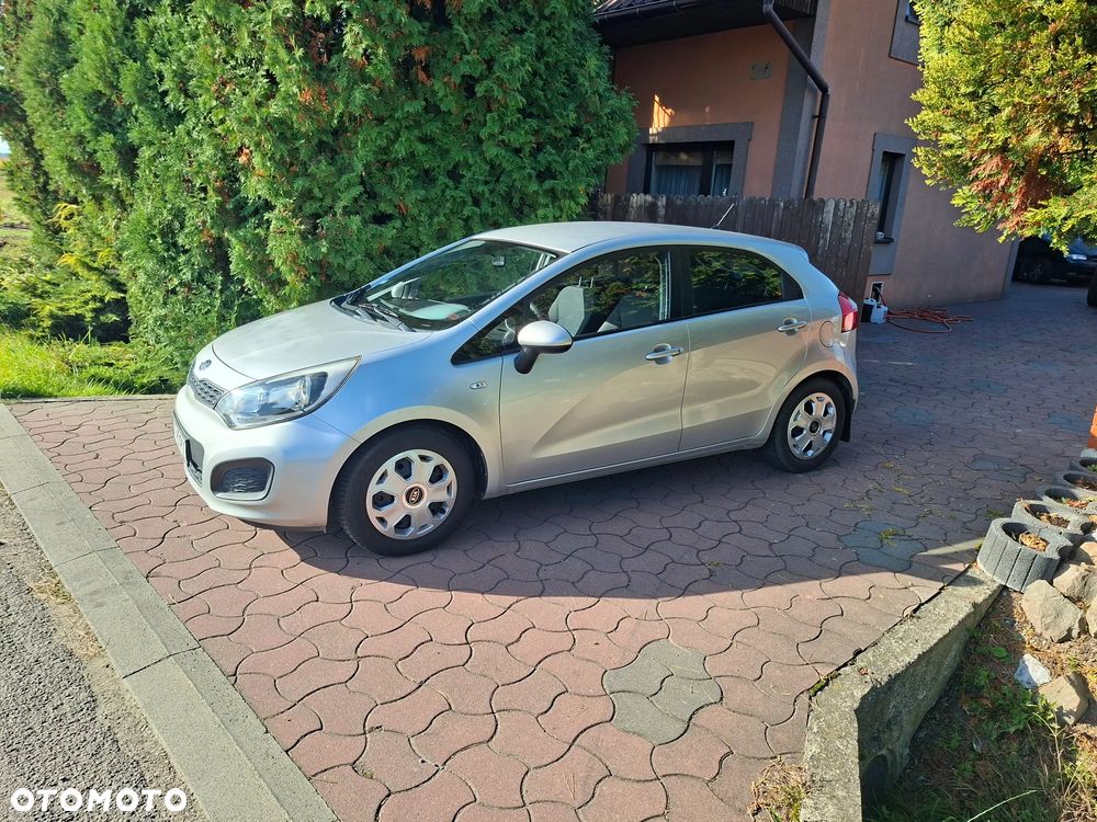 Kia Rio - 24