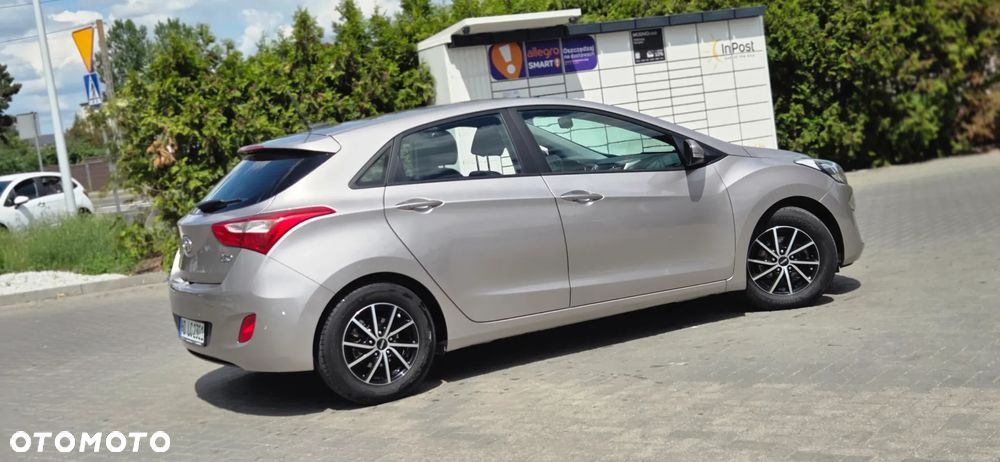 Hyundai i30 1.6 CRDi Premium - 14