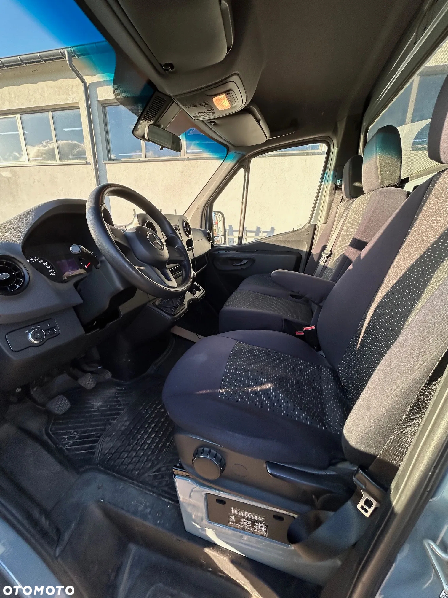 Mercedes-Benz Sprinter - 6