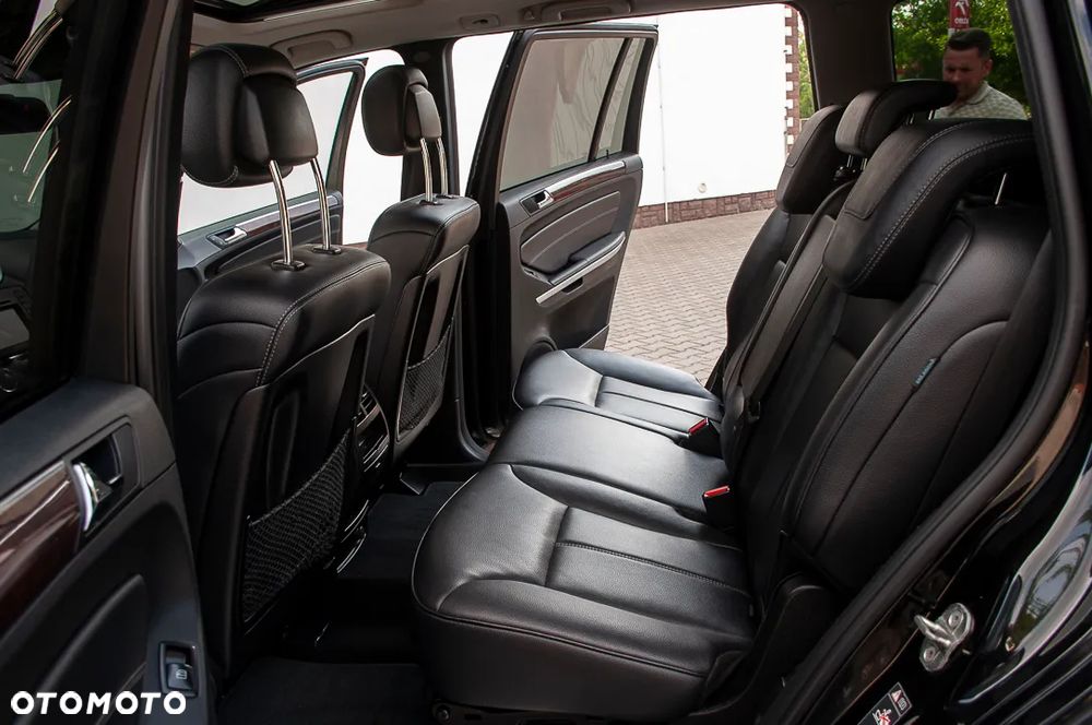 Mercedes-Benz GL 450 4Matic 7G-TRONIC Grand Edition - 24
