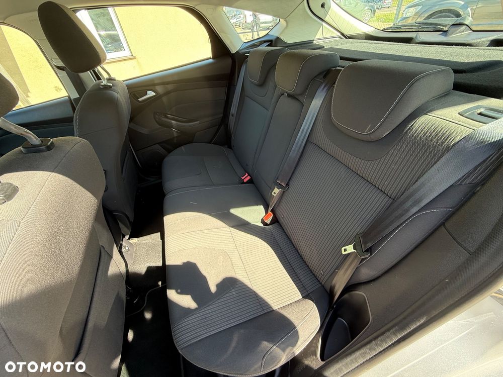 Ford Focus 1.6 EcoBoost Start-Stopp-System Trend - 21