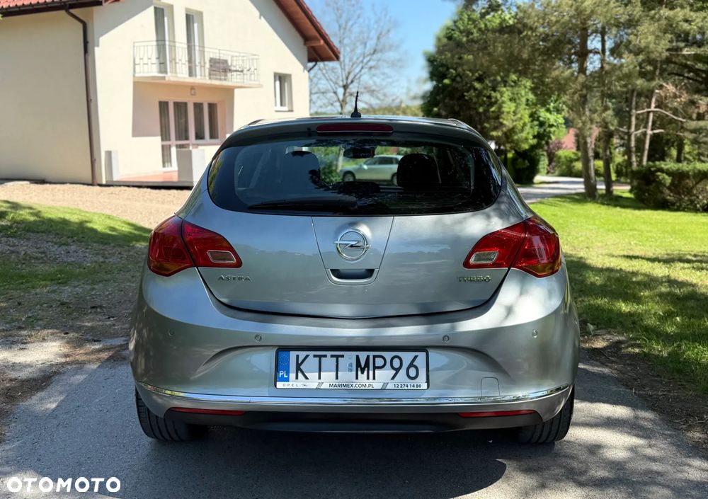 Opel Astra 1.4 Turbo - 9