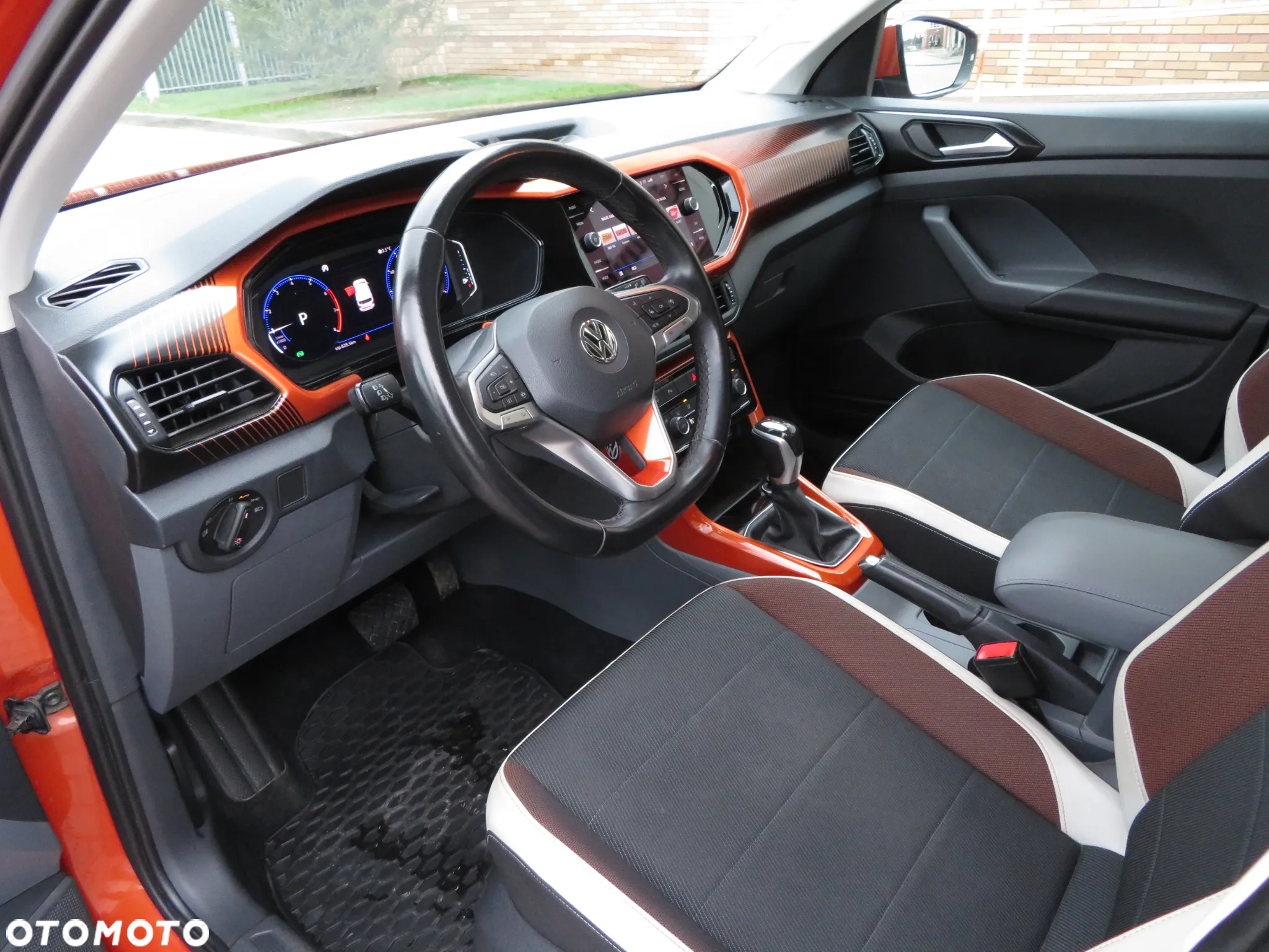 Volkswagen T-Cross 1.0 TSI Life DSG - 31