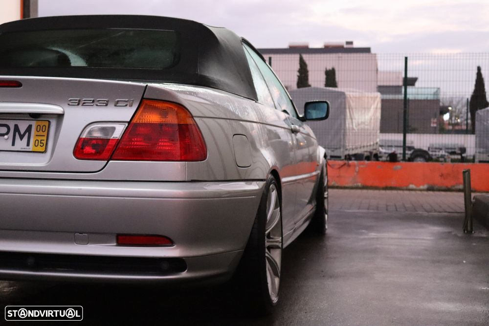 BMW 323 Ci Cabrio - 4