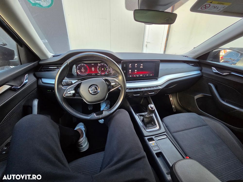 Skoda Octavia Combi 2.0 TDI Ambition - 4