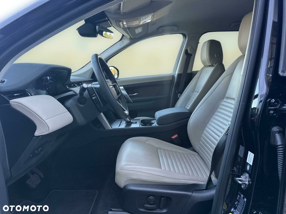 Land Rover Discovery Sport - 11