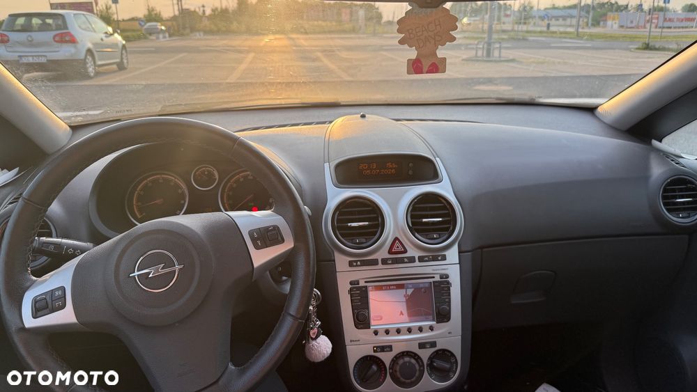 Opel Corsa - 8