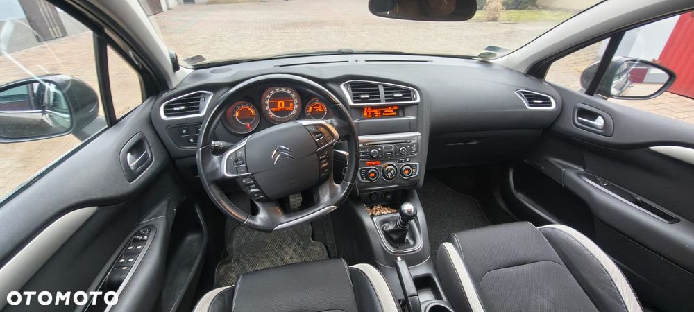 Citroën C4 1.6 HDi Exclusive - 11