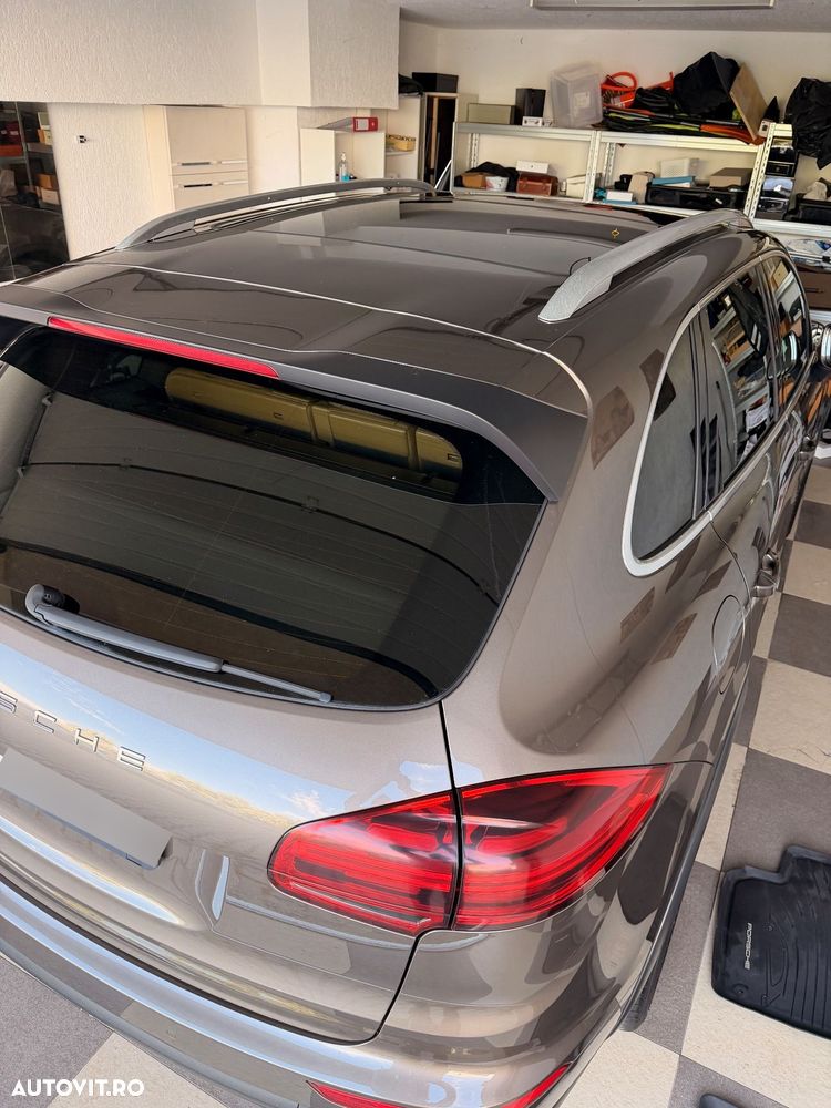 Porsche Cayenne 3.0 L - 31