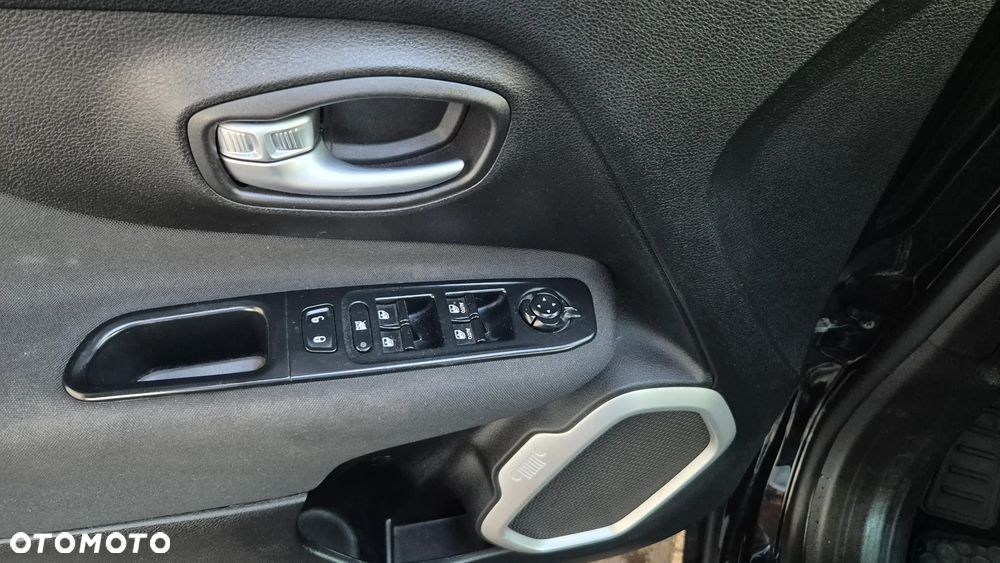 Jeep Renegade - 11