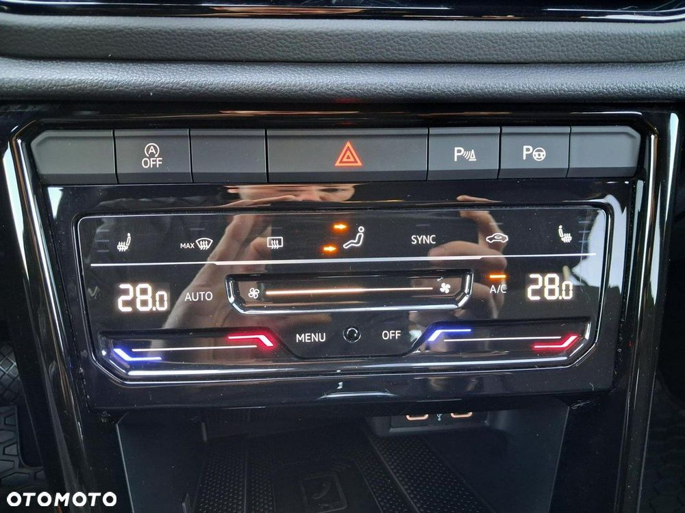 Volkswagen T-Roc - 27