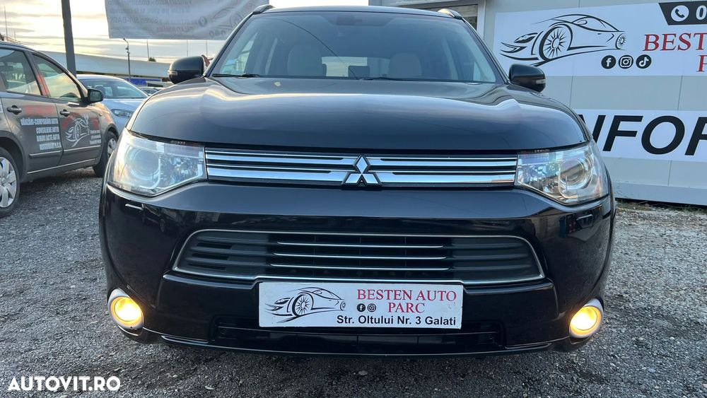Mitsubishi Outlander - 39