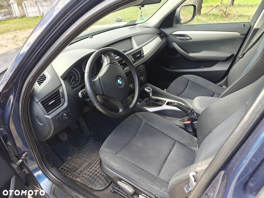 BMW X1 sDrive18i - 9