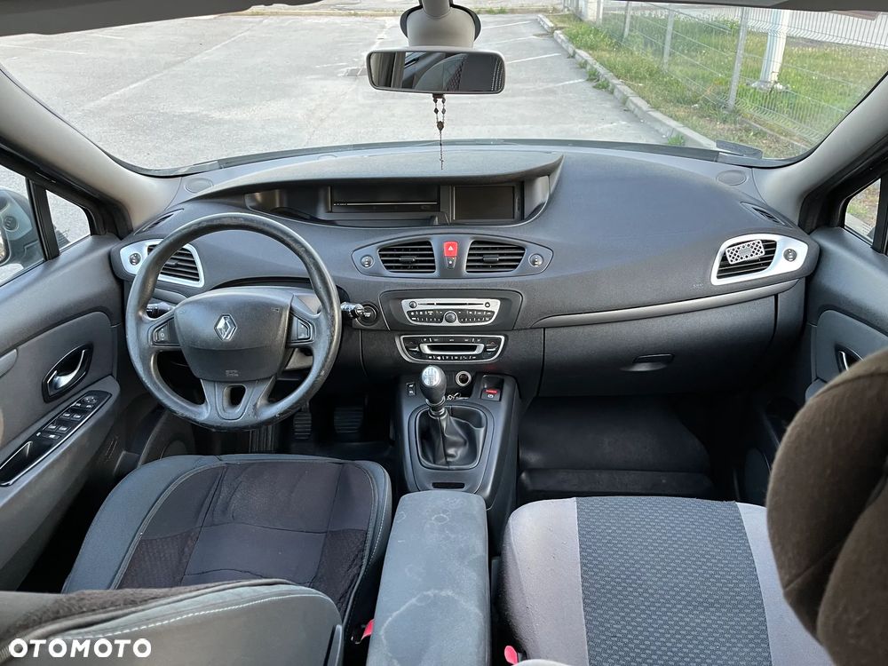 Renault Scenic 1.9 dCi Expression - 7