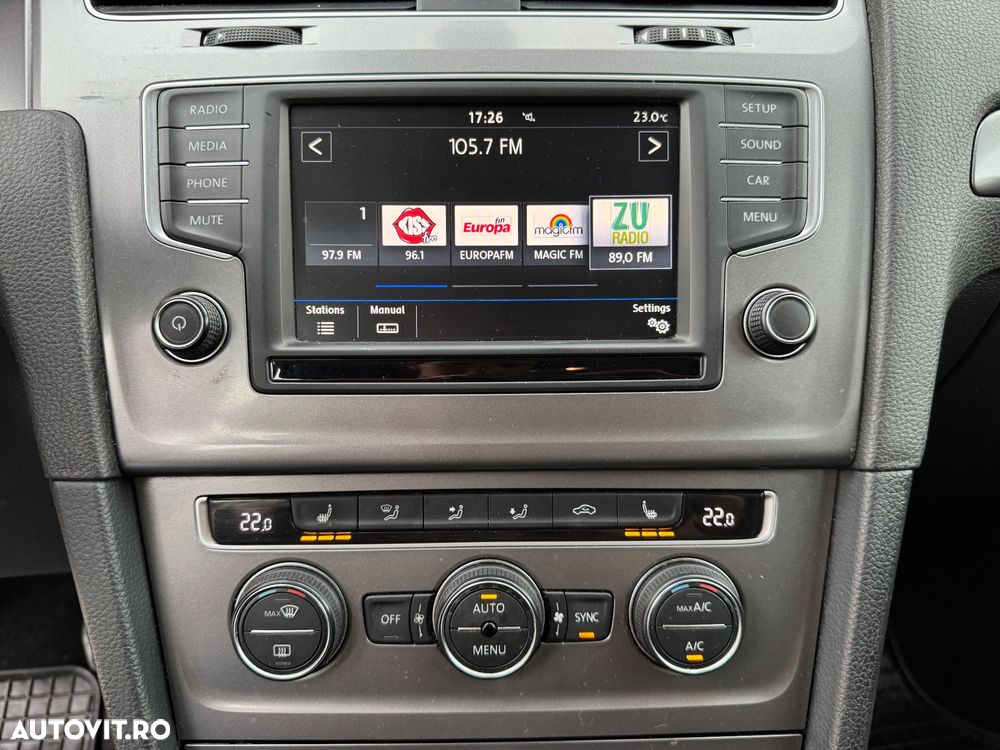 Volkswagen Golf 1.6 TDI 4Motion BMT Comfortline - 12
