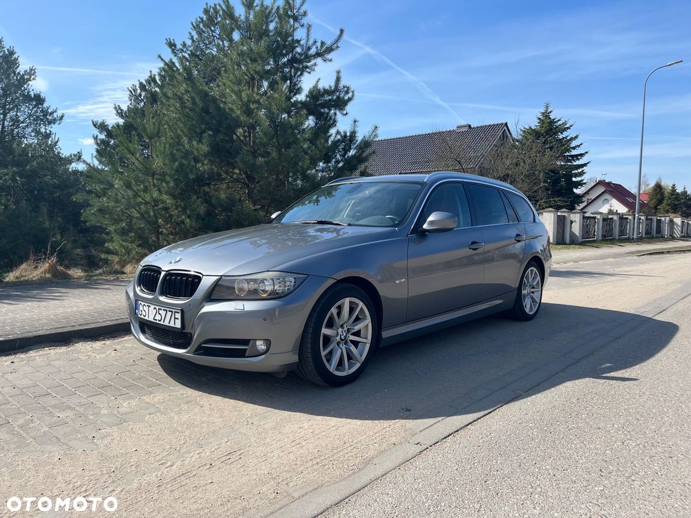 BMW Seria 3 330d xDrive DPF Edition Exclusive - 1