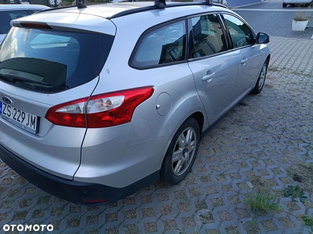 Ford Focus 2014 photo 4