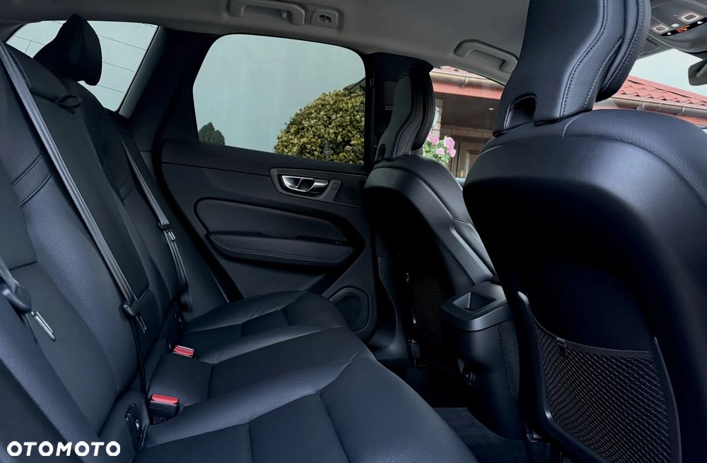 Volvo XC 60 B5 D AWD Geartronic Inscription - 11