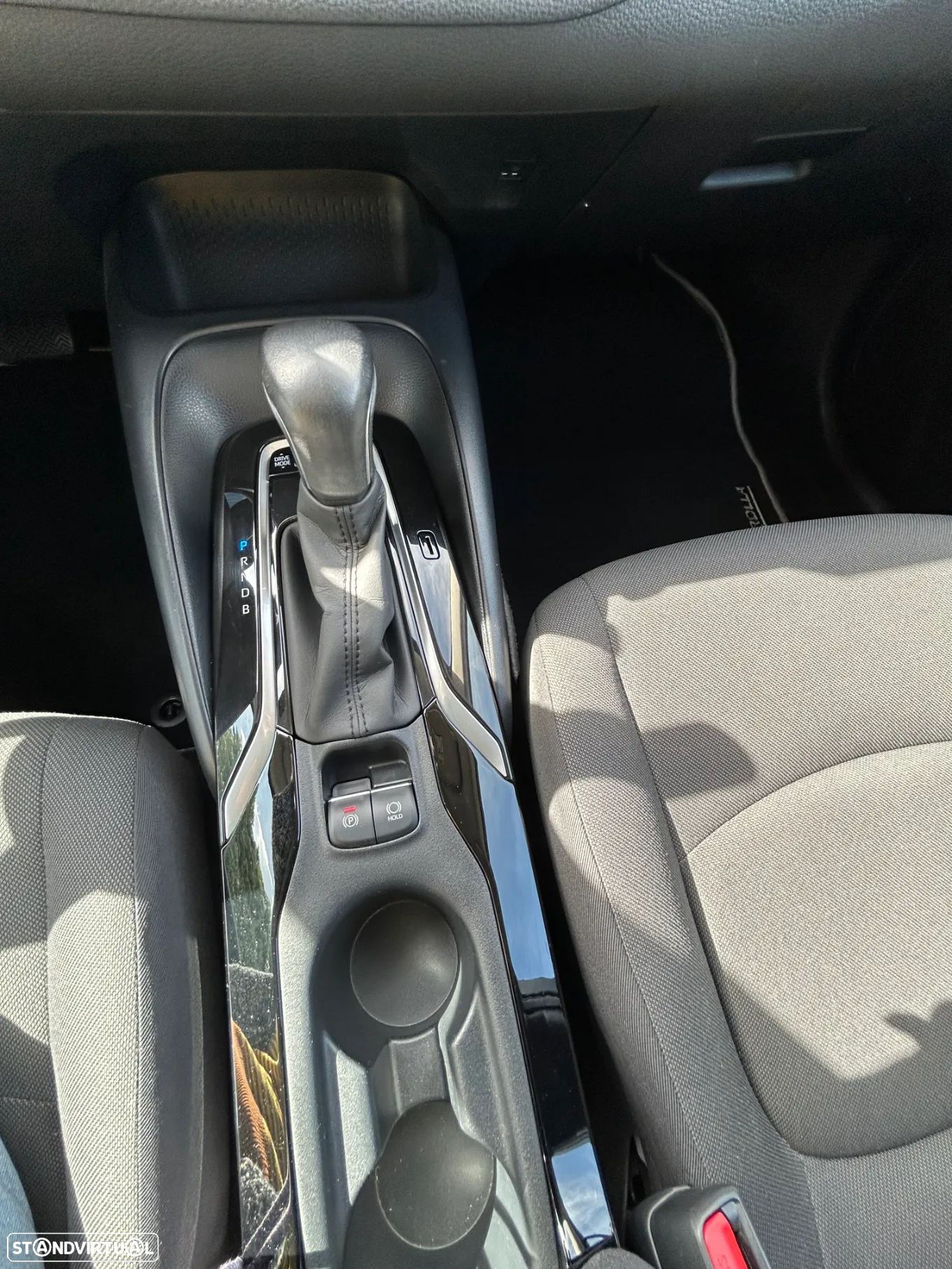 Toyota Corolla SD 1.8 Hybrid Comfort - 4