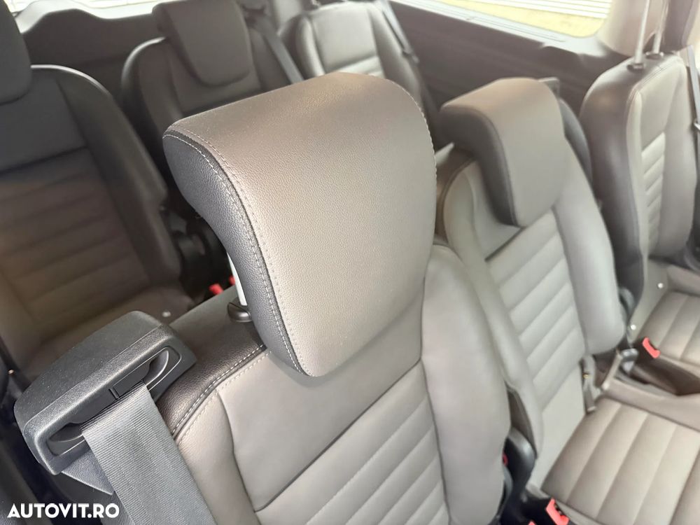 Ford Tourneo Custom Bus 320 2.0 EcoBlue 185 CP L2H1 Titanium Aut. - 21